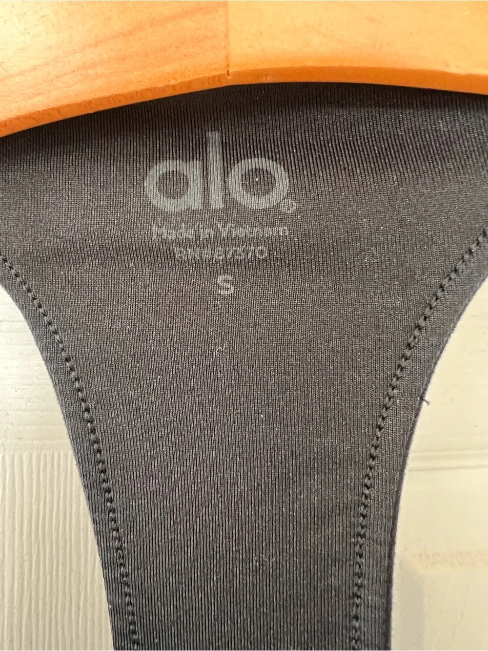 ALO Yoga Black High-Neck Racerback Sports Bra Sz Small Crop/ Active